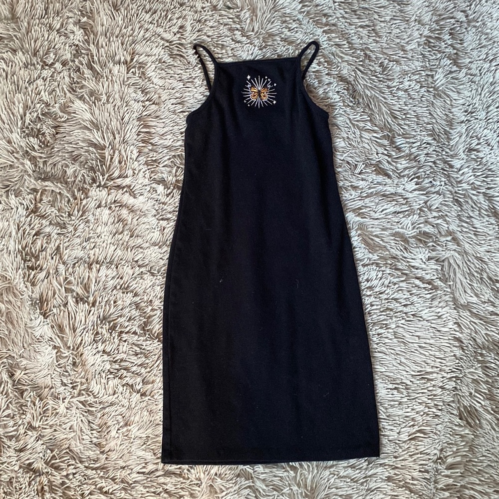 black dress from forever 21!